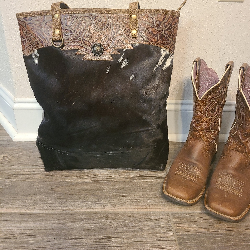MYRA BAG WOMEN'S SOOTY SPECKS CANVAS & HAIR-ON TOTE BAG